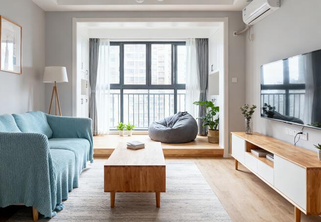 小房子餐邊柜這樣做！省空間還能裝